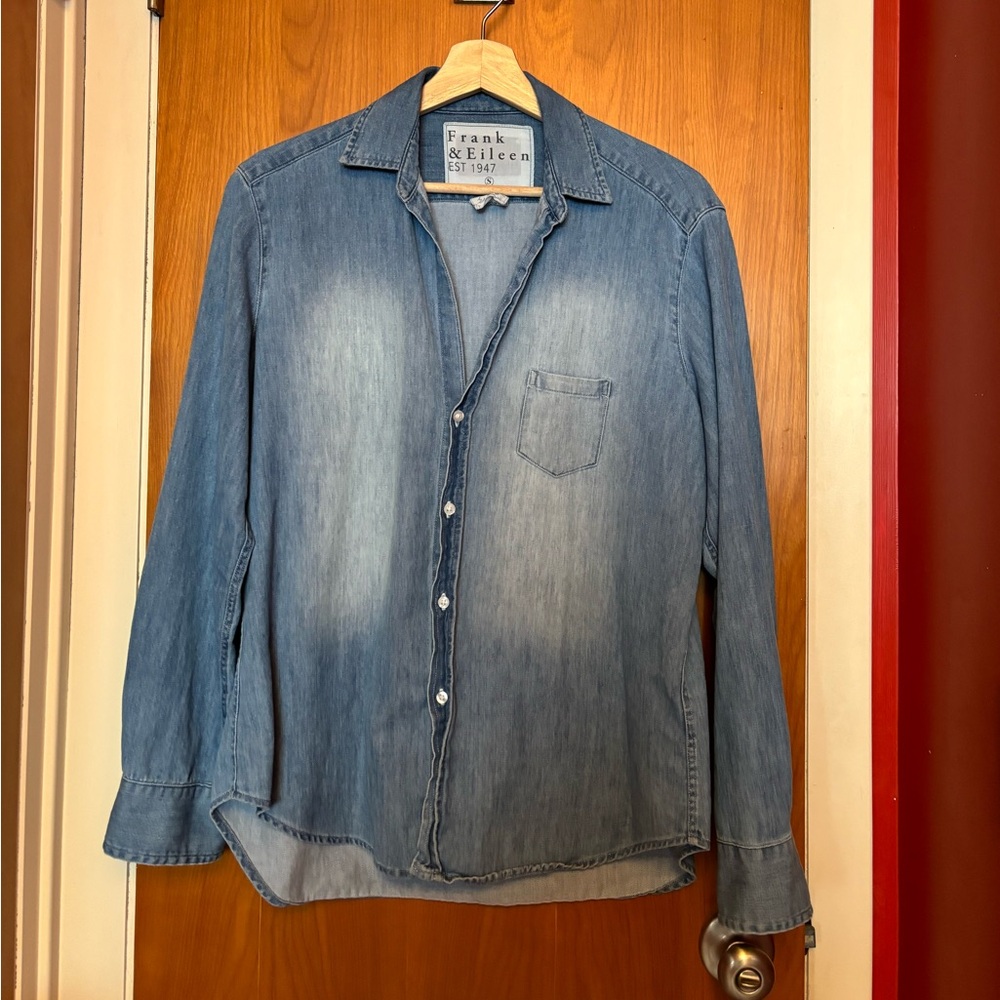 Frank & Eileen Women’s Blue Denim Shirt